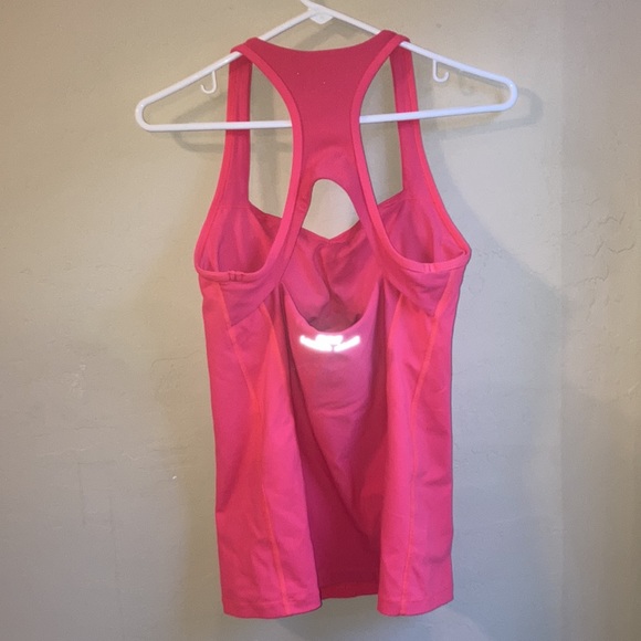 Lorna Jane active, yoga hiking biking gymnastics Pilates working out at the gym. - Picture 5 of 9